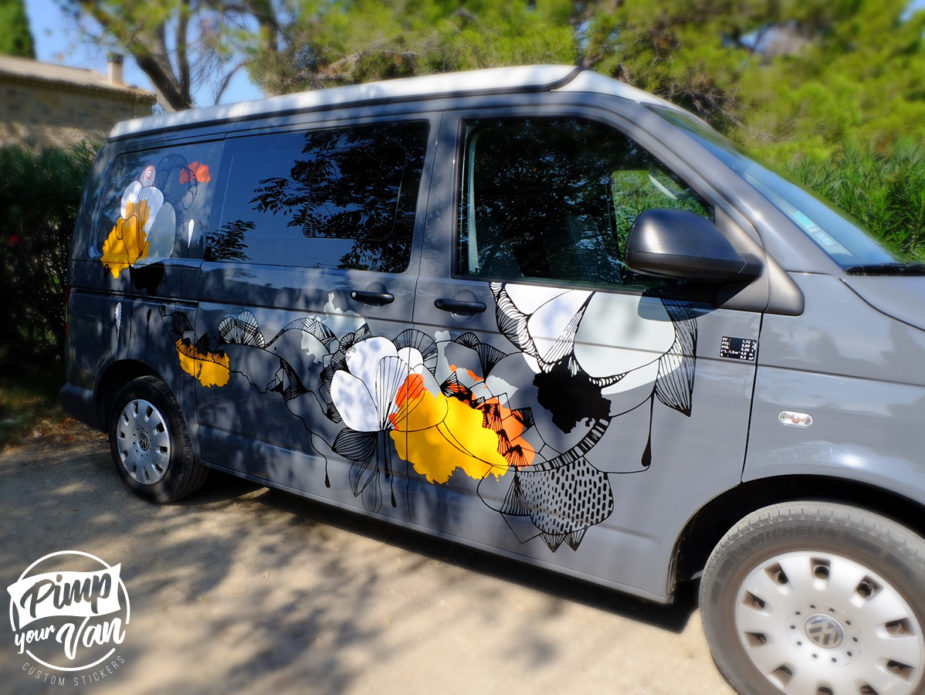 VW-T5-passager-compo-florale-van-sticker-pimpyourvan-pose